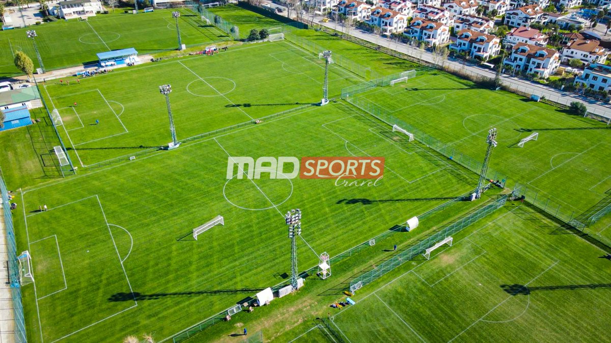 Arcadia futbol sahaları kadriye